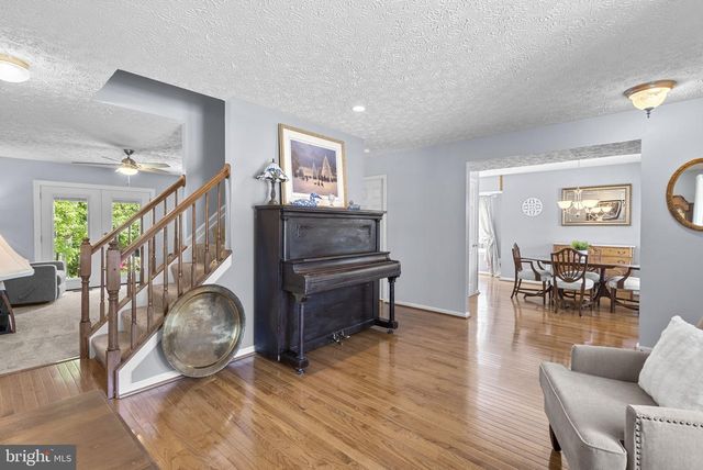 3216 ART HALL LN, Pasadena, MD 21122