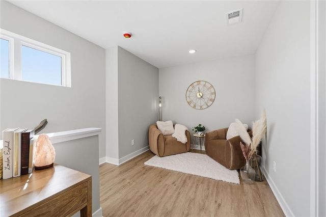 4721 Brentwood Avenue, Kansas City, MO 64136