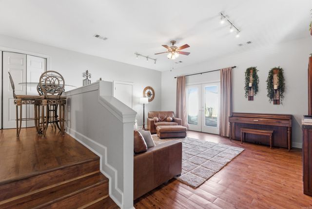 6 Sherwood Drive, Conway, AR 72034