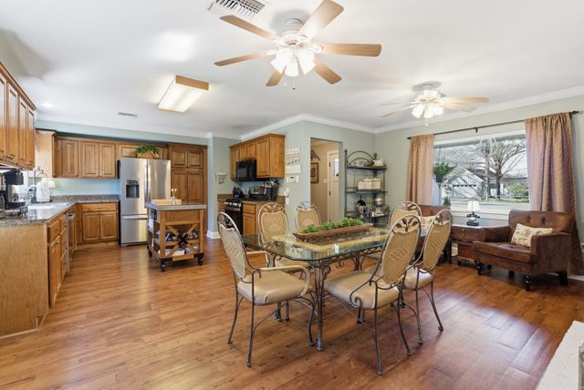 6 Sherwood Drive, Conway, AR 72034
