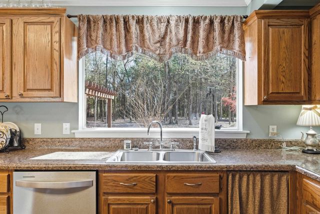 6 Sherwood Drive, Conway, AR 72034