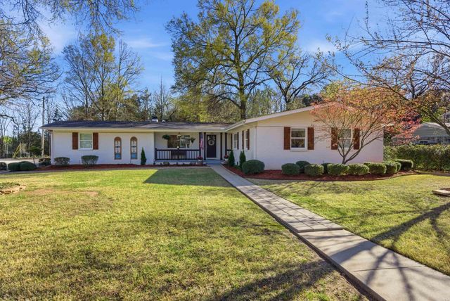 6 Sherwood Drive, Conway, AR 72034