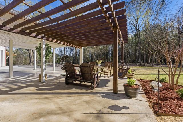 6 Sherwood Drive, Conway, AR 72034