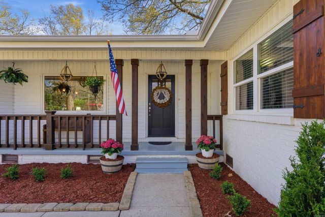 6 Sherwood Drive, Conway, AR 72034