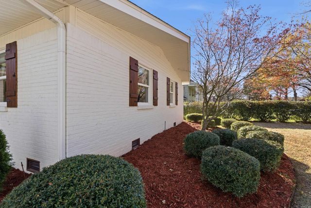 6 Sherwood Drive, Conway, AR 72034