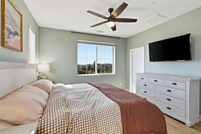 1525 Fig Tree Way, Oceanside, CA 92056