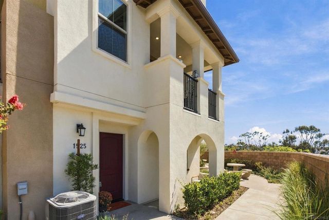 1525 Fig Tree Way, Oceanside, CA 92056