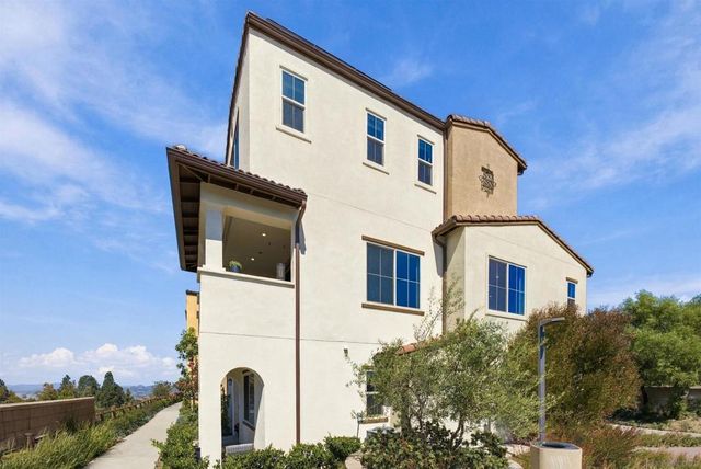 1525 Fig Tree Way, Oceanside, CA 92056