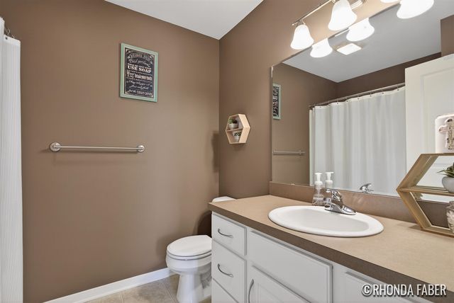 3933 Spruce Lane, Holland, MI 49424