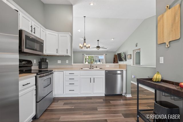 3933 Spruce Lane, Holland, MI 49424