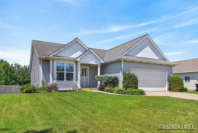 3933 Spruce Lane, Holland, MI 49424