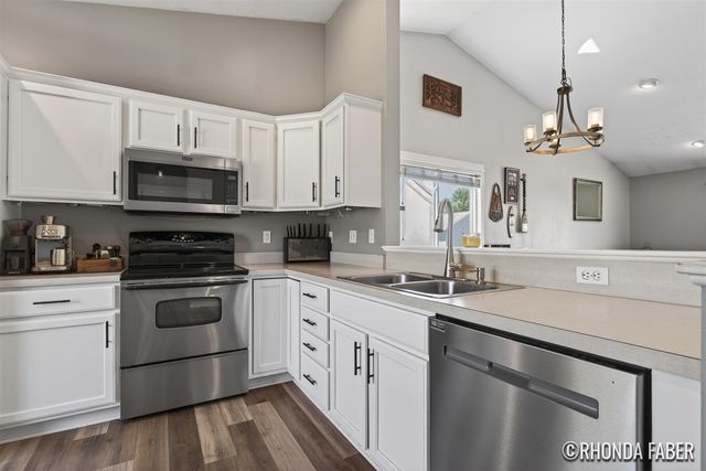 3933 Spruce Lane, Holland, MI 49424