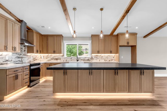 160 Shetland Circle, Reno, NV 89508