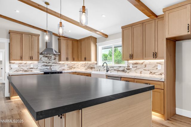 160 Shetland Circle, Reno, NV 89508