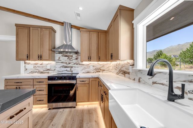 160 Shetland Circle, Reno, NV 89508