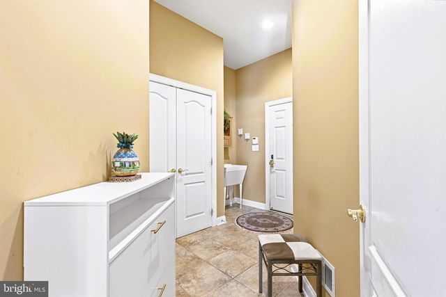 19606 BELLINGHAM LN, Leesburg, VA 20175