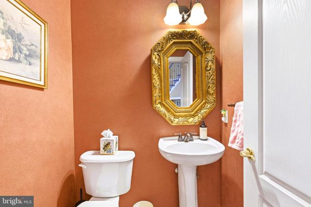 19606 BELLINGHAM LN, Leesburg, VA 20175