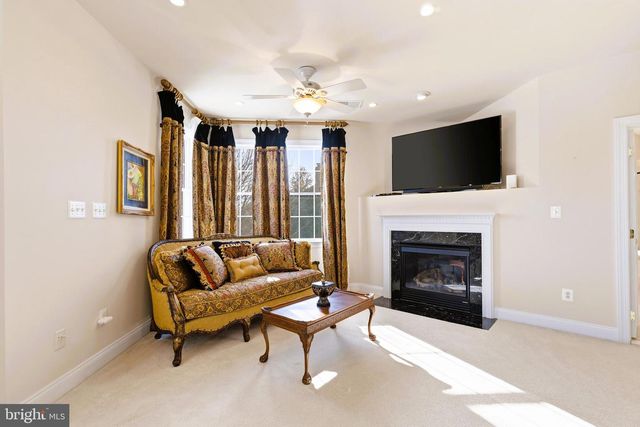 19606 BELLINGHAM LN, Leesburg, VA 20175