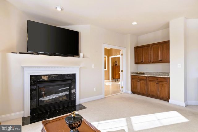 19606 BELLINGHAM LN, Leesburg, VA 20175