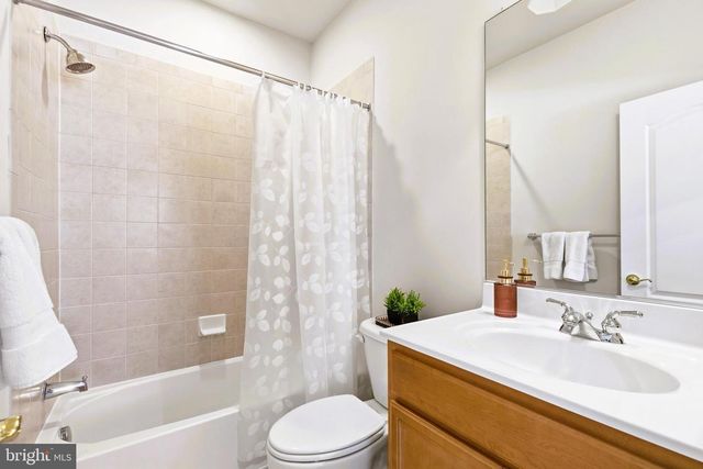 19606 BELLINGHAM LN, Leesburg, VA 20175