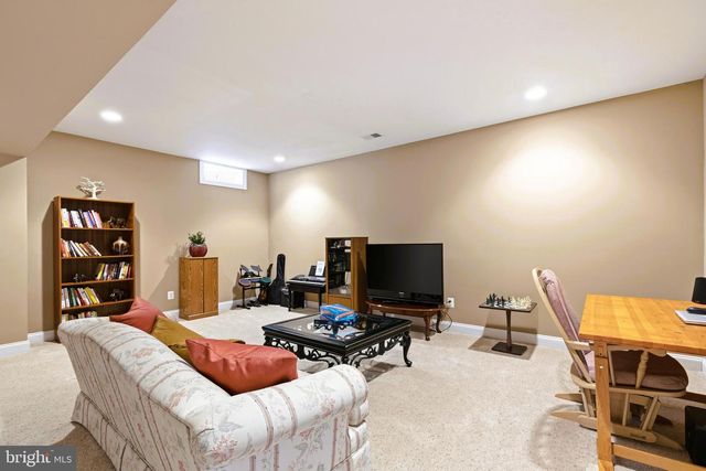 19606 BELLINGHAM LN, Leesburg, VA 20175