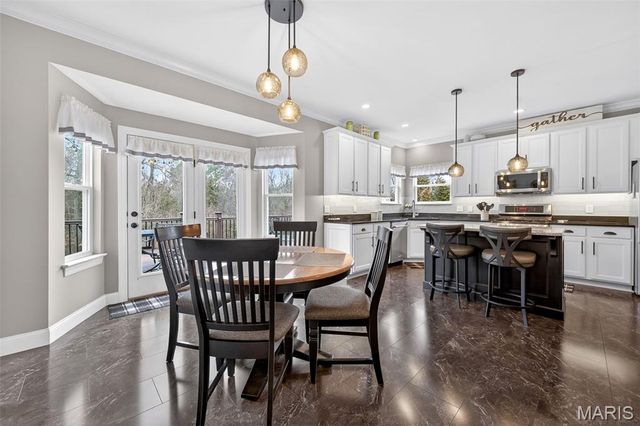 729 Tuscan Valley Court, Manchester, MO 63021