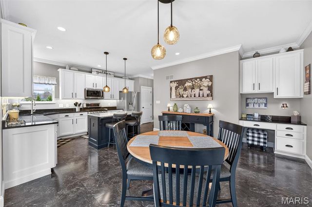 729 Tuscan Valley Court, Manchester, MO 63021