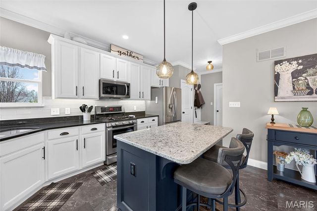 729 Tuscan Valley Court, Manchester, MO 63021