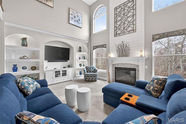 729 Tuscan Valley Court, Manchester, MO 63021