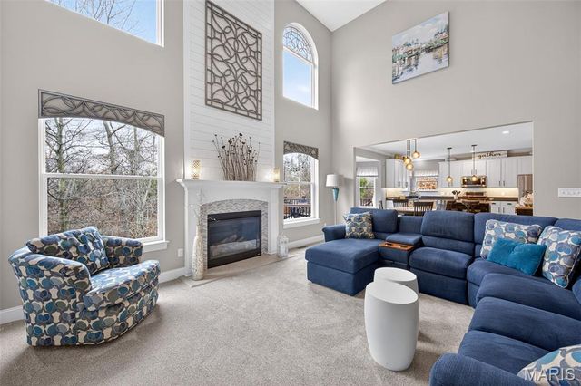 729 Tuscan Valley Court, Manchester, MO 63021