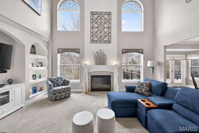 729 Tuscan Valley Court, Manchester, MO 63021