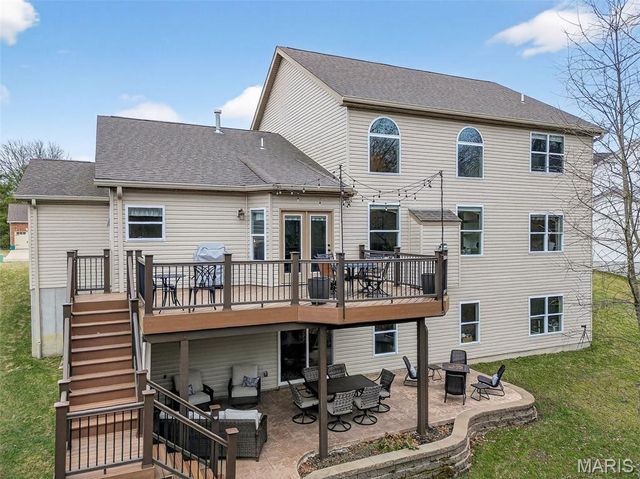729 Tuscan Valley Court, Manchester, MO 63021