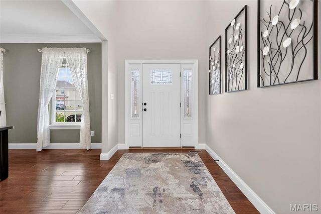 729 Tuscan Valley Court, Manchester, MO 63021