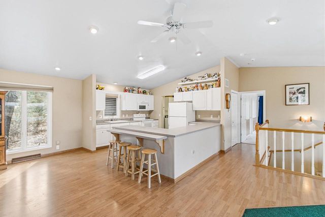 N6333 Suburban Heights Road, Pardeeville, WI 53954