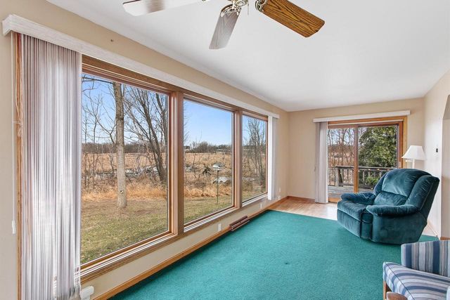 N6333 Suburban Heights Road, Pardeeville, WI 53954