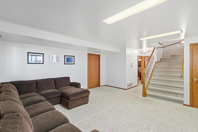 N6333 Suburban Heights Road, Pardeeville, WI 53954