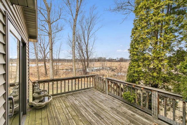 N6333 Suburban Heights Road, Pardeeville, WI 53954