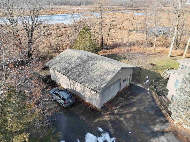 N6333 Suburban Heights Road, Pardeeville, WI 53954