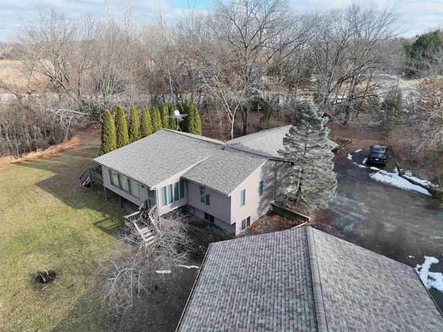N6333 Suburban Heights Road, Pardeeville, WI 53954