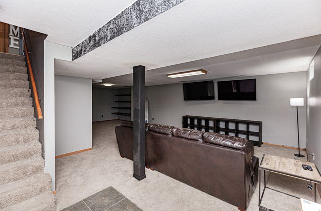 308 2nd Street NW, Bondurant, IA 50035