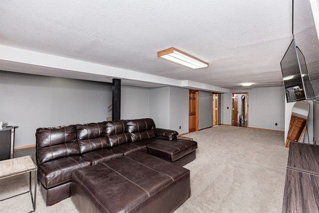 308 2nd Street NW, Bondurant, IA 50035