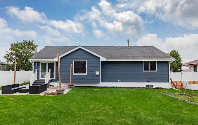 308 2nd Street NW, Bondurant, IA 50035