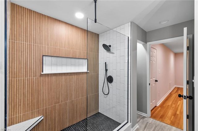 401 Piney Point RD, Yorktown, VA 23692