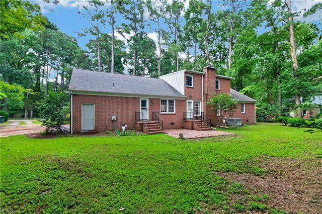 401 Piney Point RD, Yorktown, VA 23692