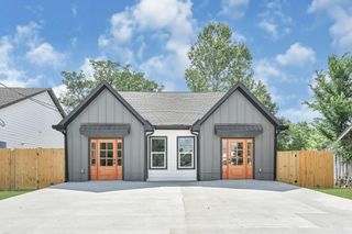204 S 4th St Street, Conroe, TX 77301