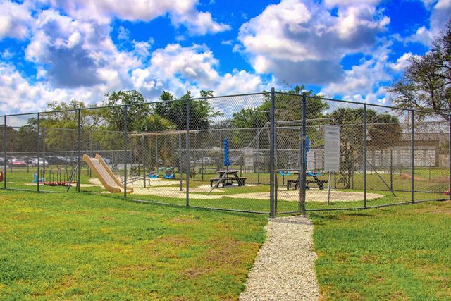 4567 Brook Drive, West Palm Beach, FL 33417