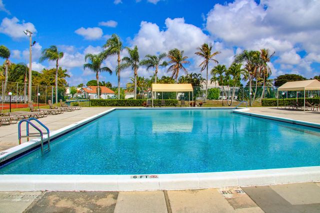 4567 Brook Drive, West Palm Beach, FL 33417