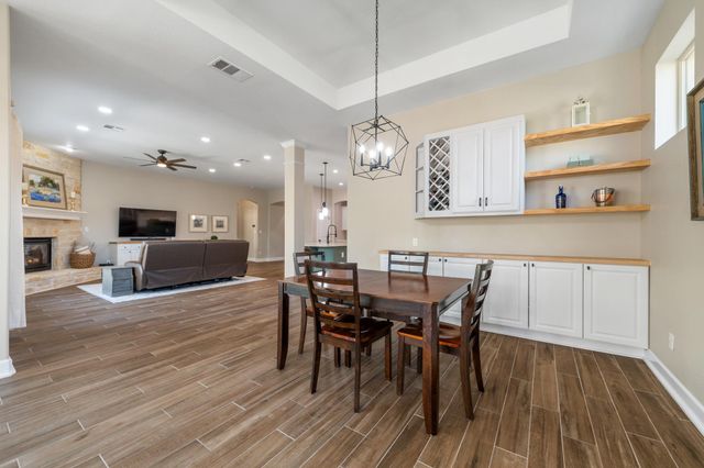 290 Grafton LN, Austin, TX 78737