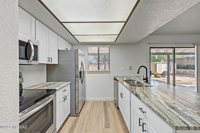 401 S Stoner Avenue, Tucson, AZ 85748