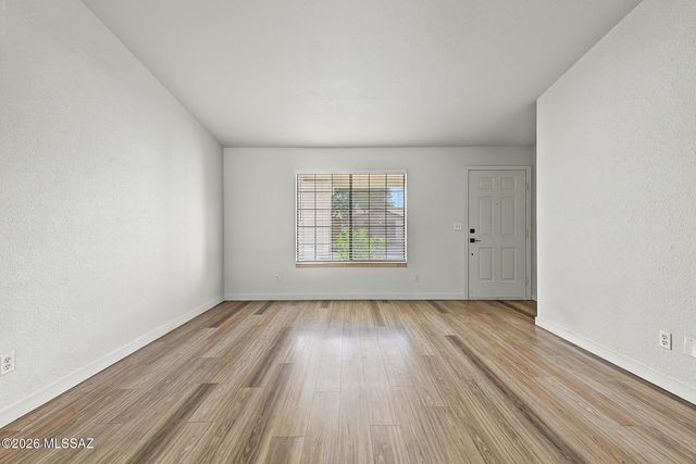 401 S Stoner Avenue, Tucson, AZ 85748